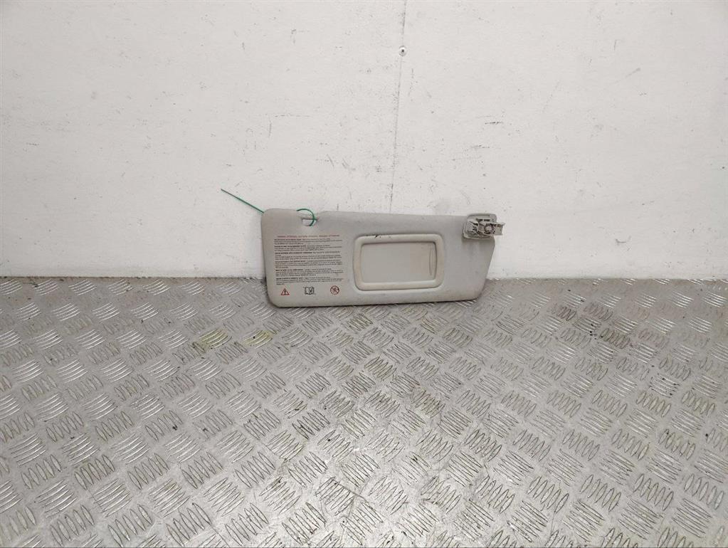 Козырек солнцезащитный