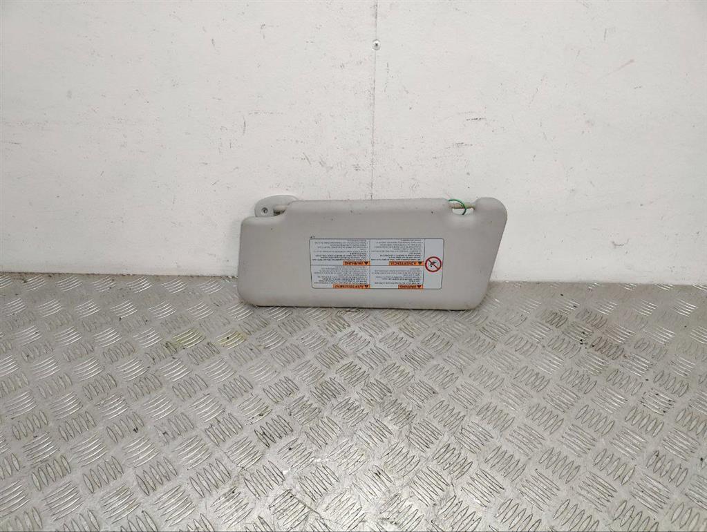 Козырек солнцезащитный