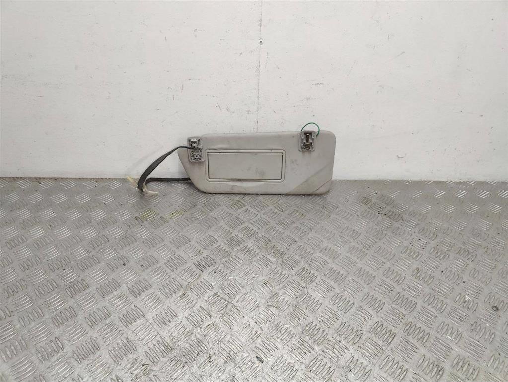 Козырек солнцезащитный