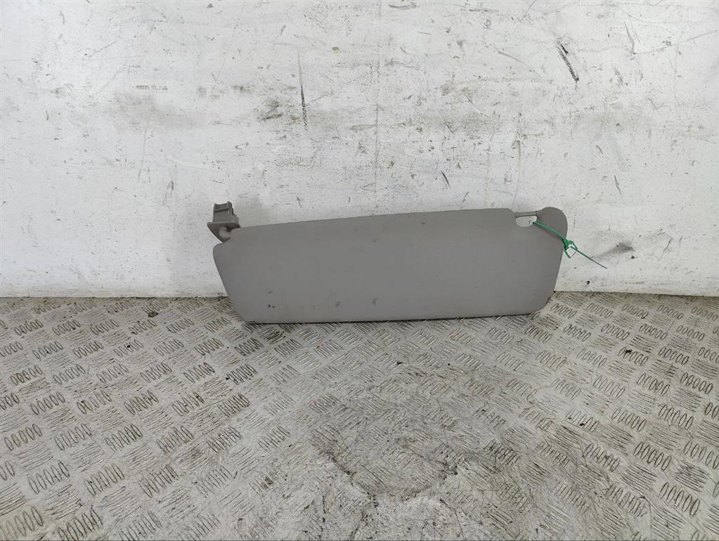 Козырек солнцезащитный