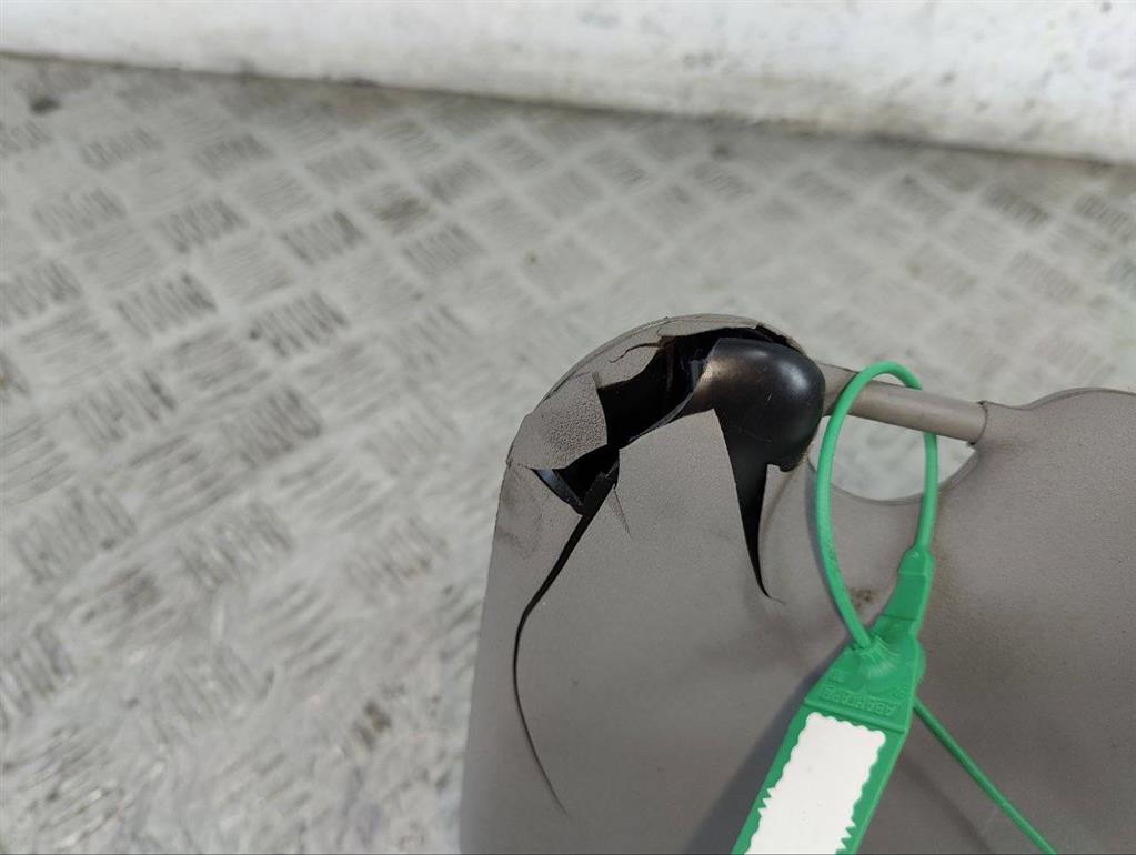 Козырек солнцезащитный