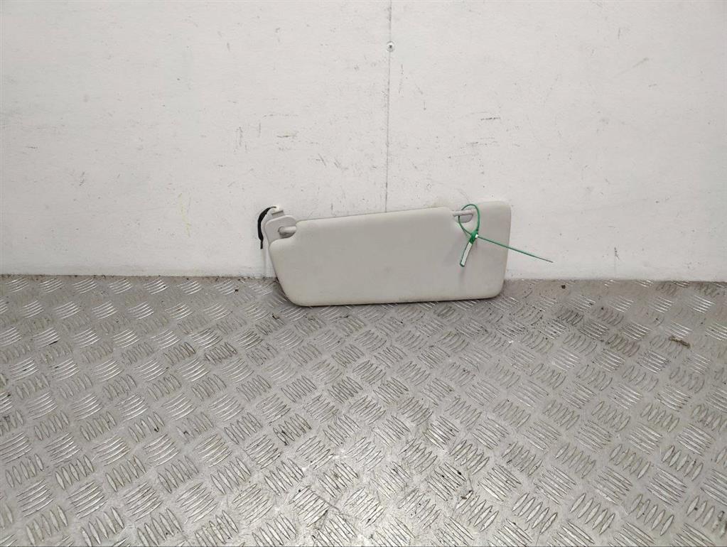 Козырек солнцезащитный