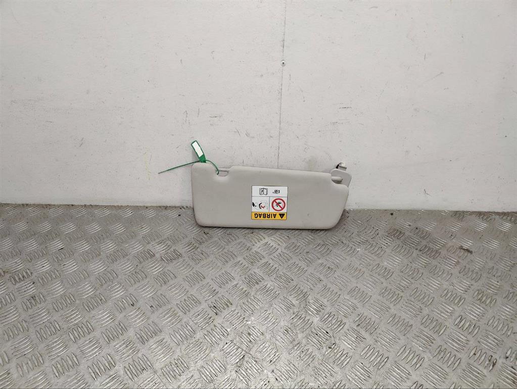 Козырек солнцезащитный