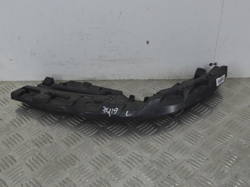 Крепление фары левой