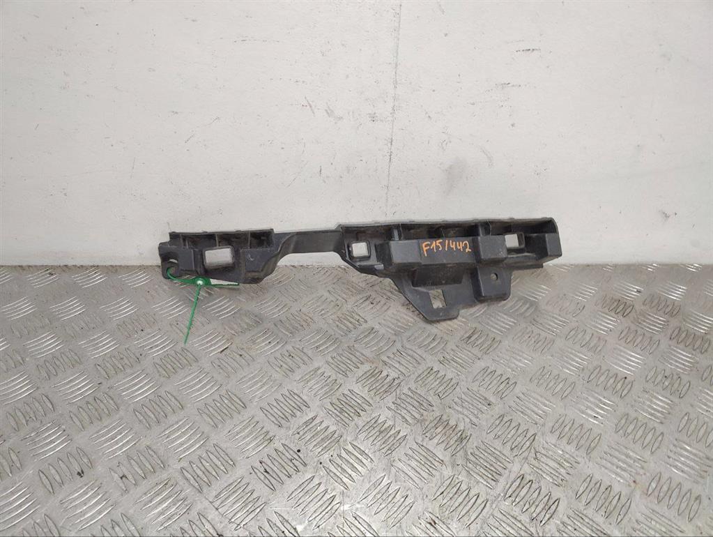 Крепление фары правой