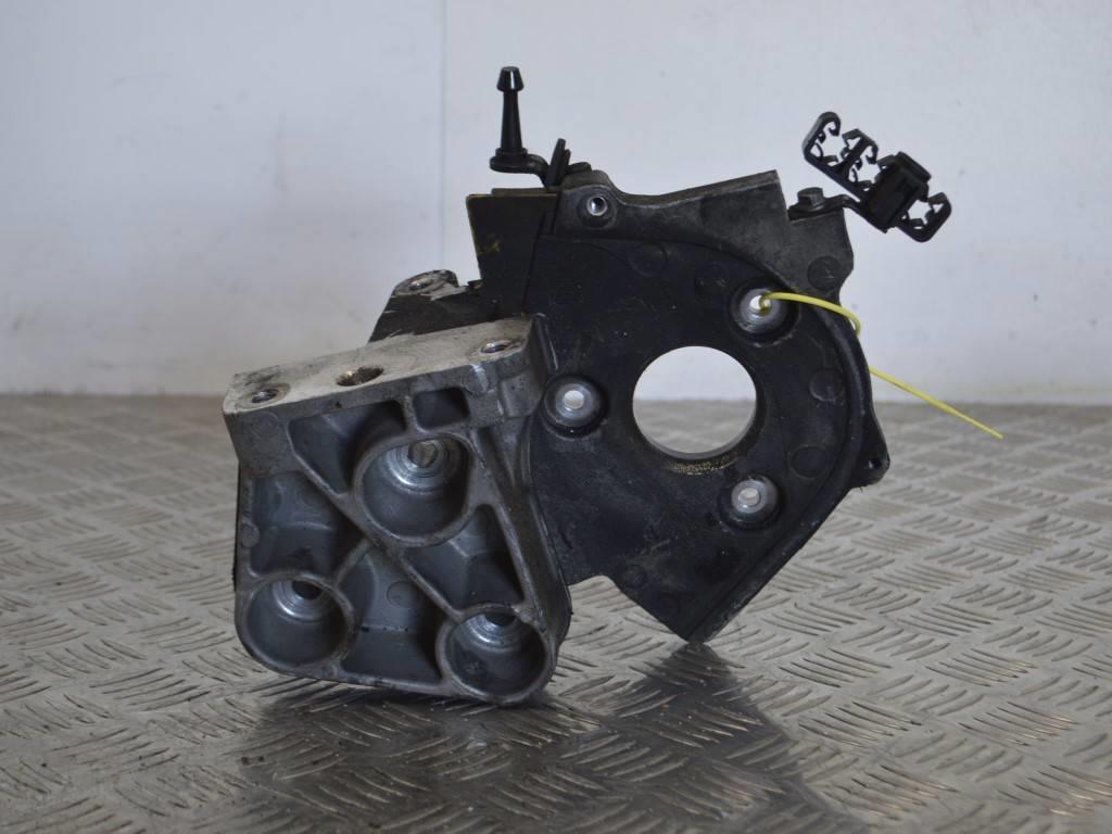 Крепление ТНВД Renault Laguna 2 (2001-2007)