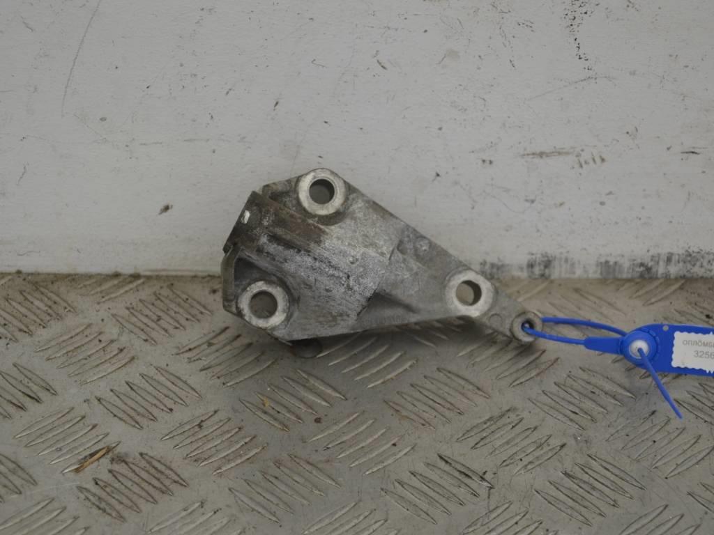 Крепление ТНВД