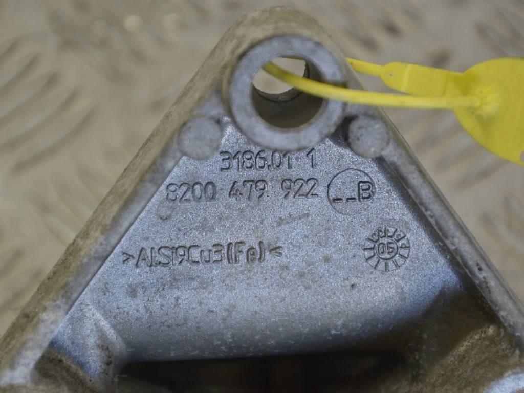 Кронштейн двигателя Renault Espace 4 (2003-2010) 8200479922