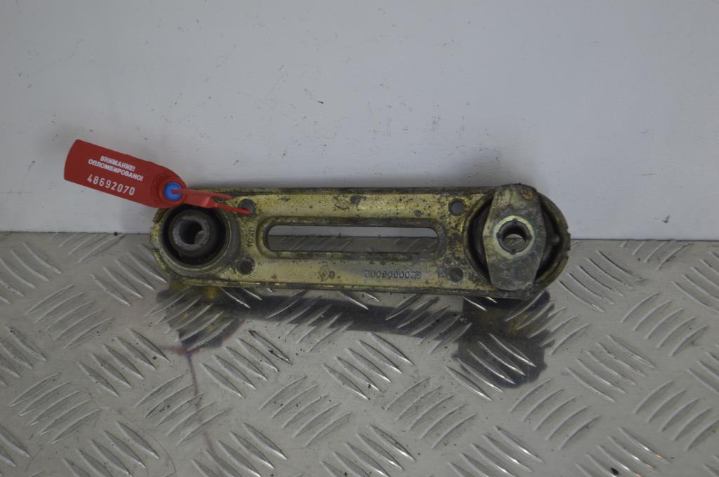 Кронштейн двигателя Renault Laguna 2 (2001-2007) 8200000002