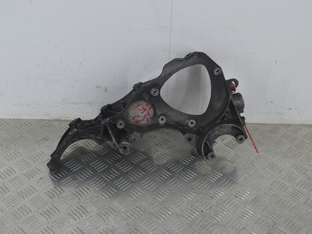 Кронштейн двигателя