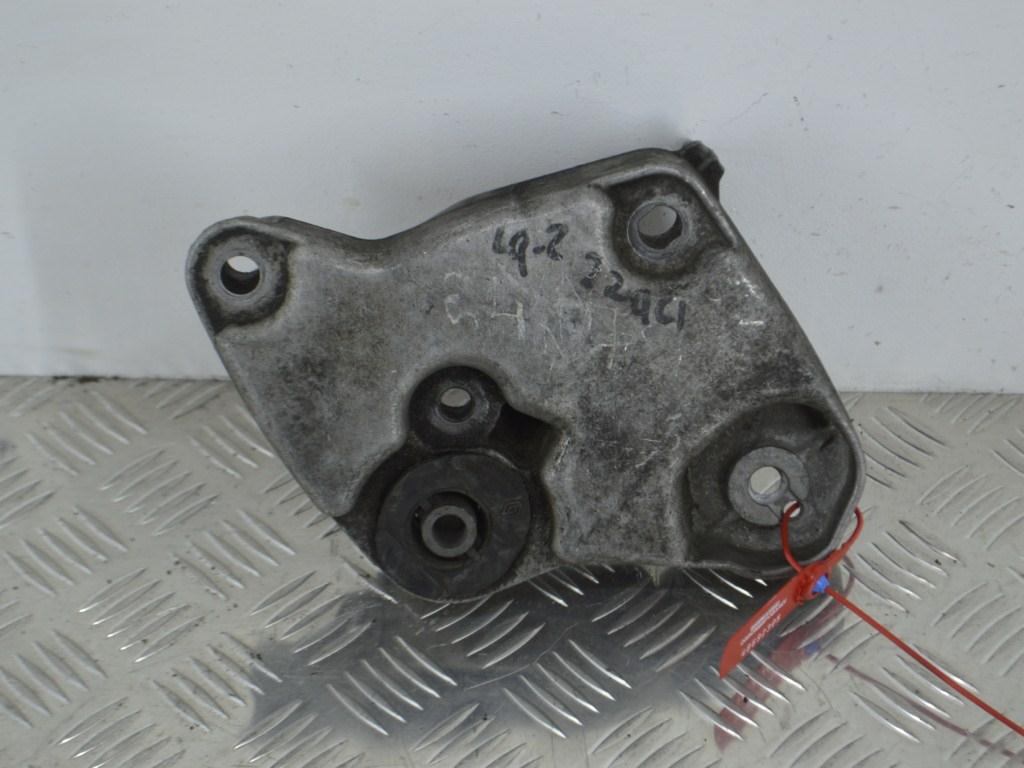 Кронштейн двигателя Renault Laguna 2 (2001-2007) 8200300616