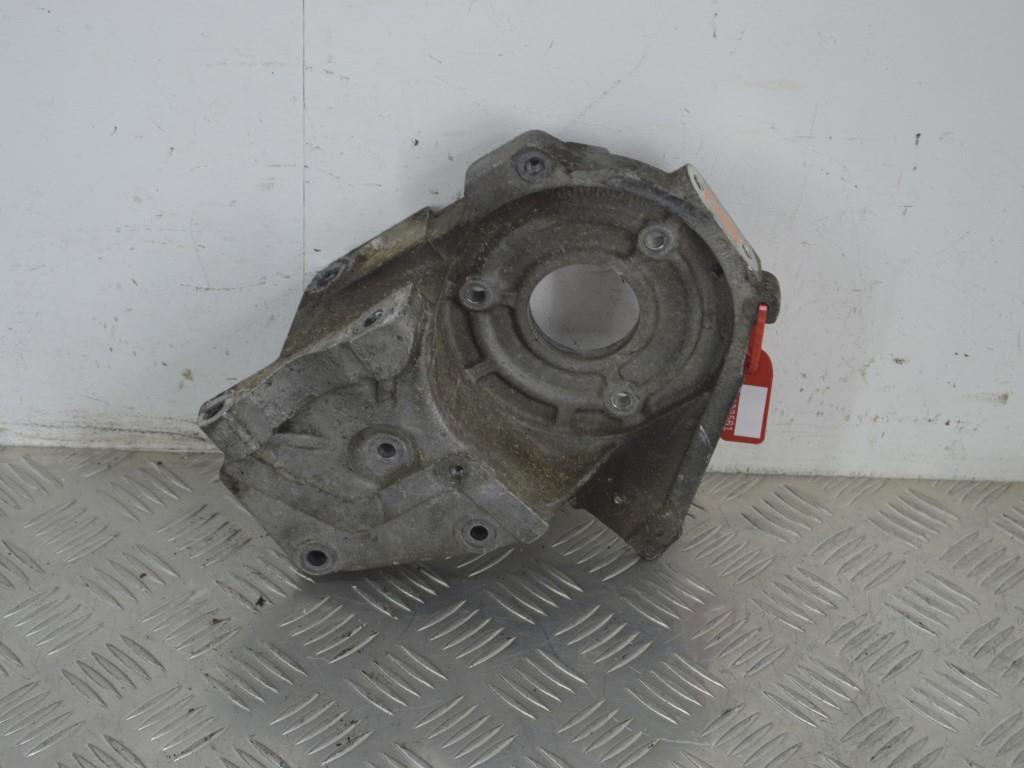 Кронштейн двигателя