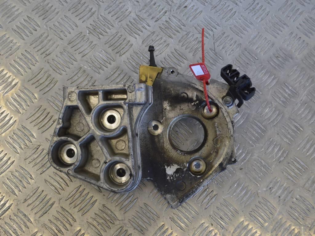 Кронштейн двигателя