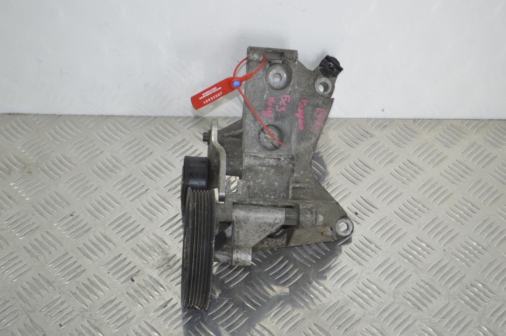 Кронштейн генератора