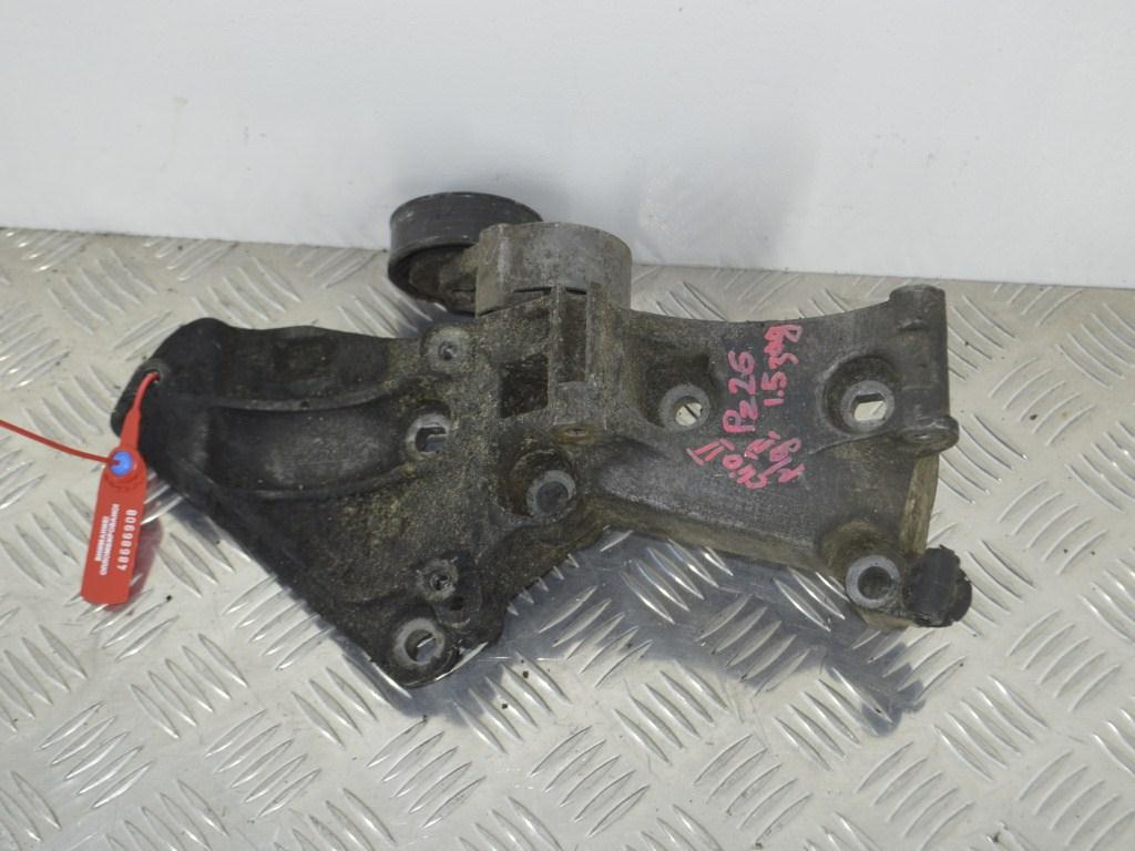 Кронштейн генератора