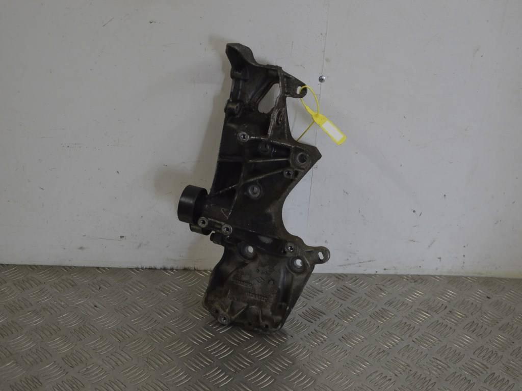 Кронштейн генератора