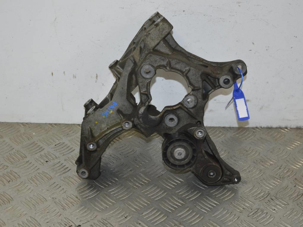 Кронштейн генератора