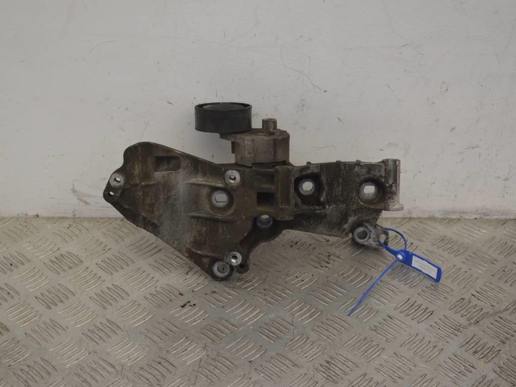 Кронштейн генератора