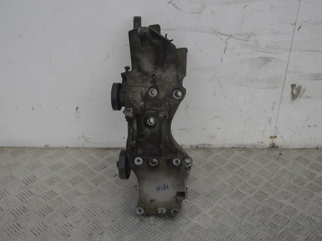 Кронштейн генератора