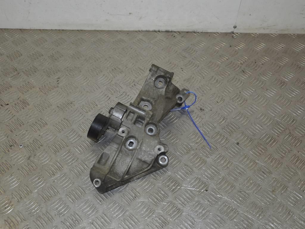 Кронштейн генератора