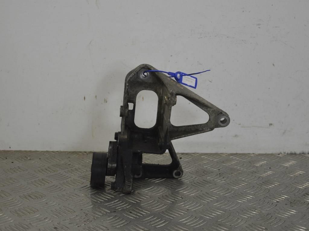 Кронштейн гидроусилителя