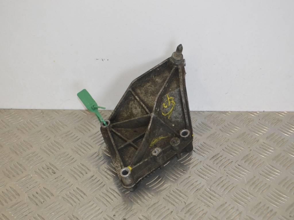 Кронштейн КПП Renault Espace 3 (1996-2002) 7700817262