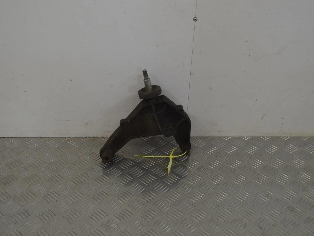 Кронштейн КПП Renault Master 2 (1998-2010) 8200034578