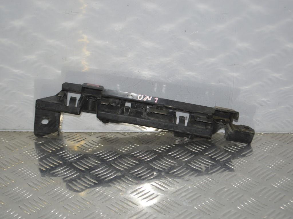 Кронштейн крепления бампера переднего Renault Laguna 3 (2007-2015) 622210005R