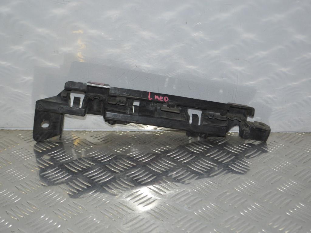 Кронштейн крепления бампера переднего Renault Laguna 3 (2007-2015) 622215431R