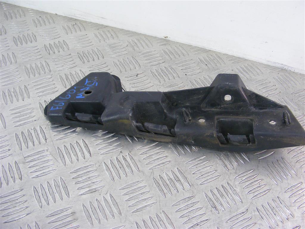 Кронштейн крепления бампера переднего