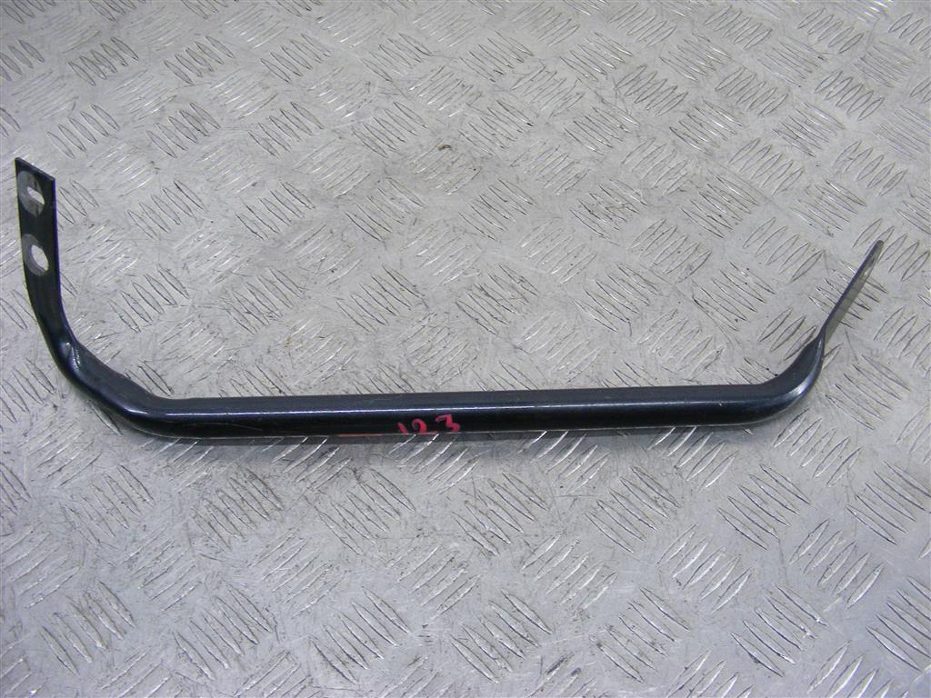 Кронштейн крепления бампера переднего