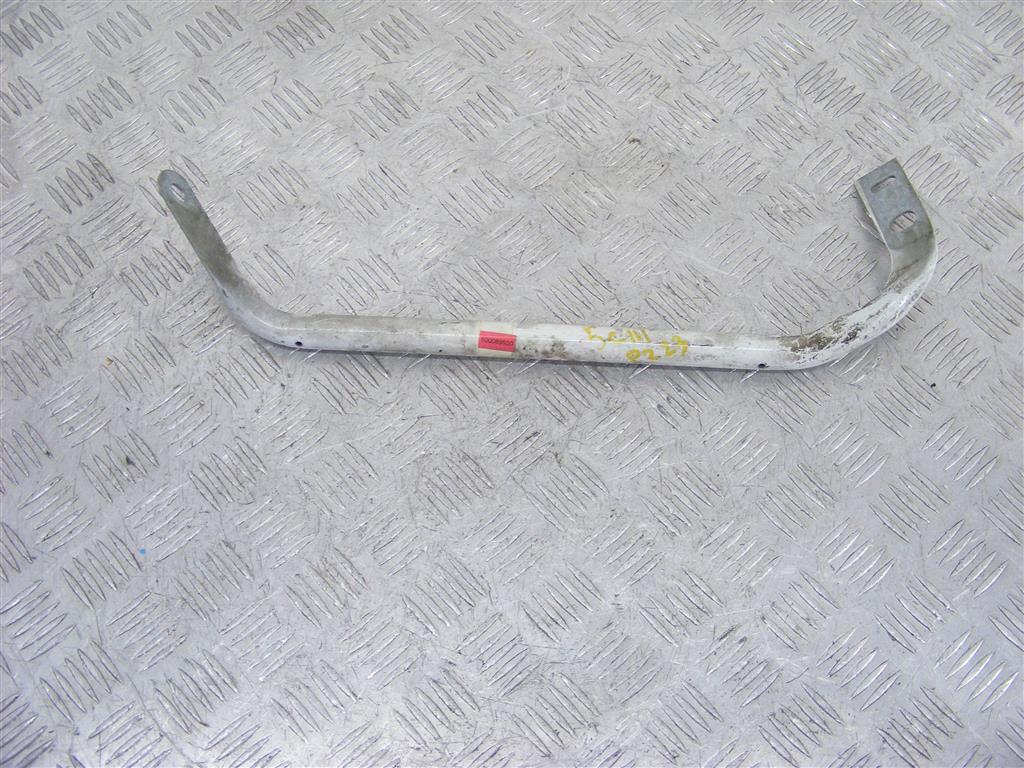 Кронштейн крепления бампера переднего