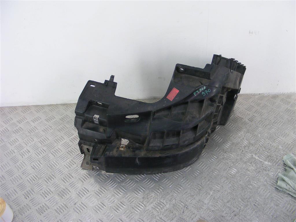 Кронштейн крепления бампера переднего Renault Trafic 2 (2006-2015) 93856001, 620350101