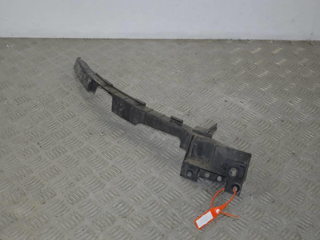 Кронштейн крепления бампера переднего