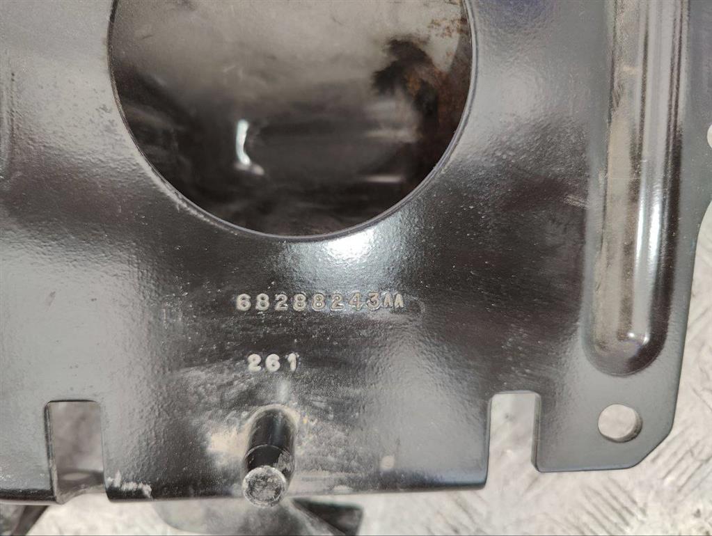 Кронштейн крепления бампера переднего