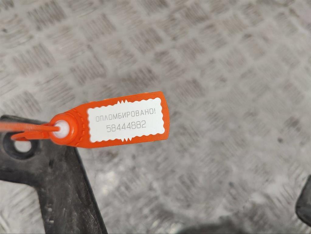 Кронштейн крепления бампера переднего