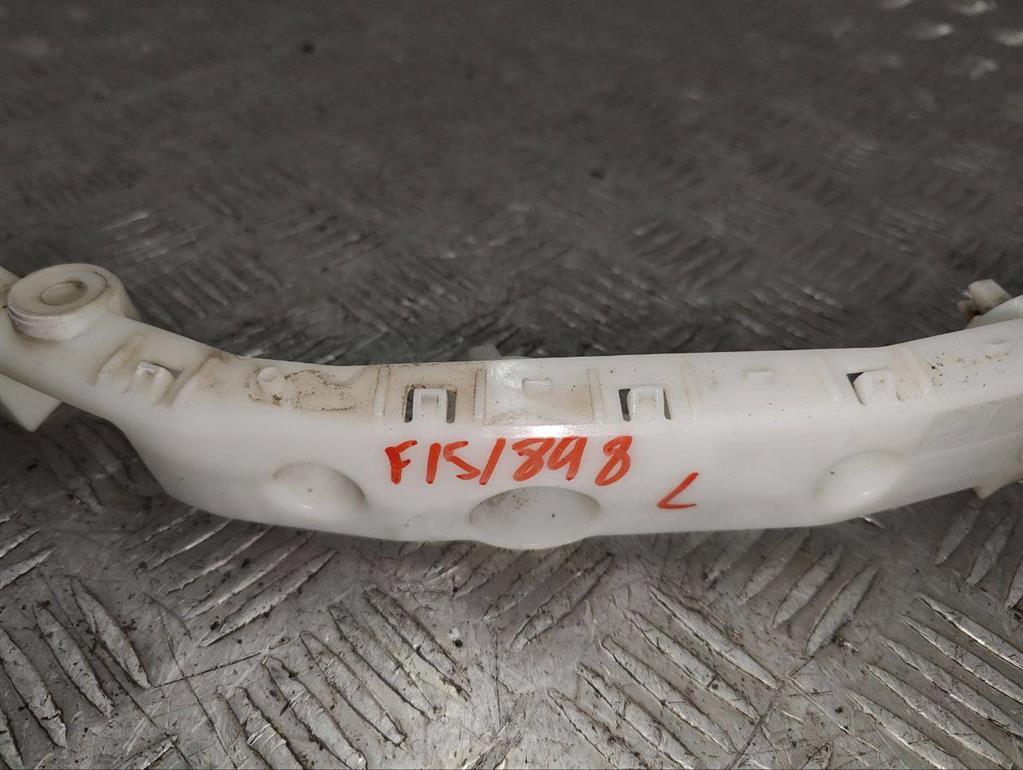 Кронштейн крепления бампера переднего