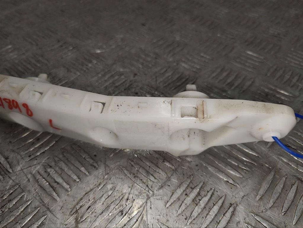 Кронштейн крепления бампера переднего