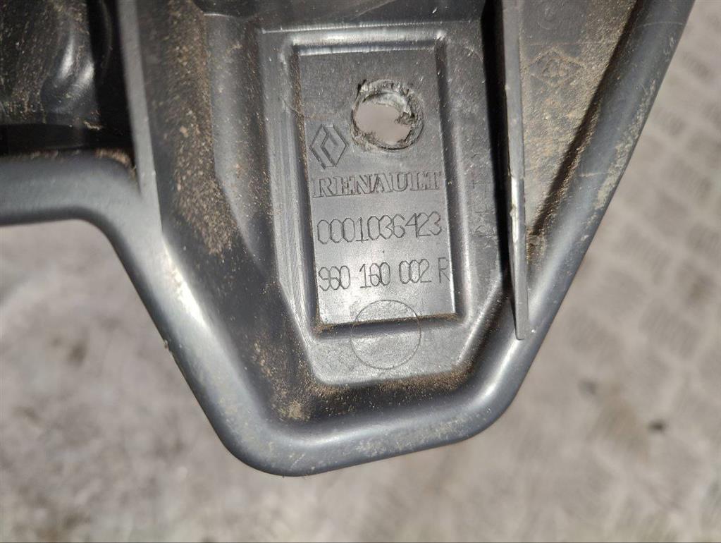 Кронштейн крепления бампера переднего