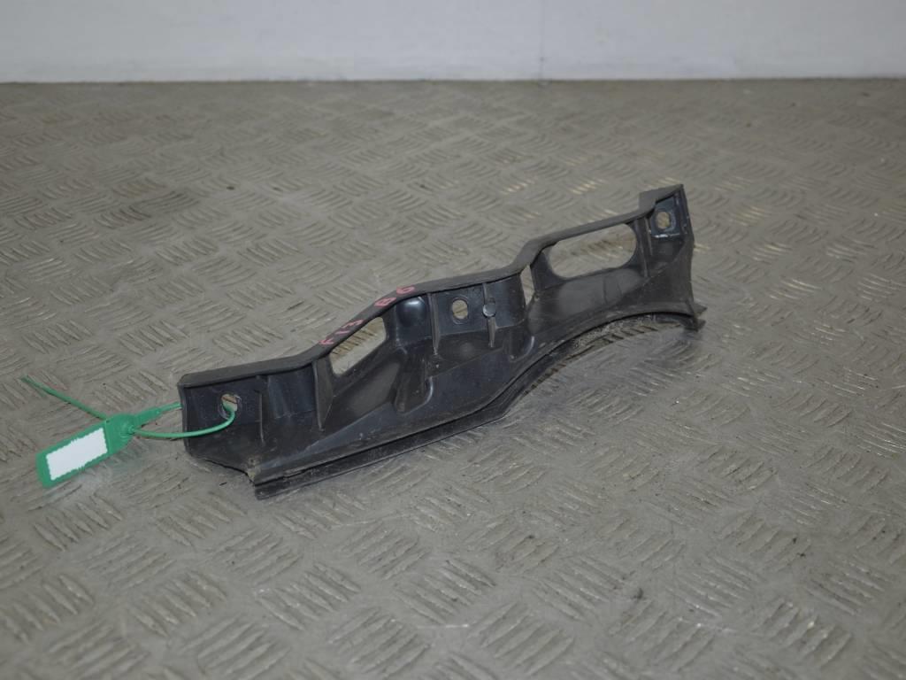 Кронштейн крепления бампера переднего