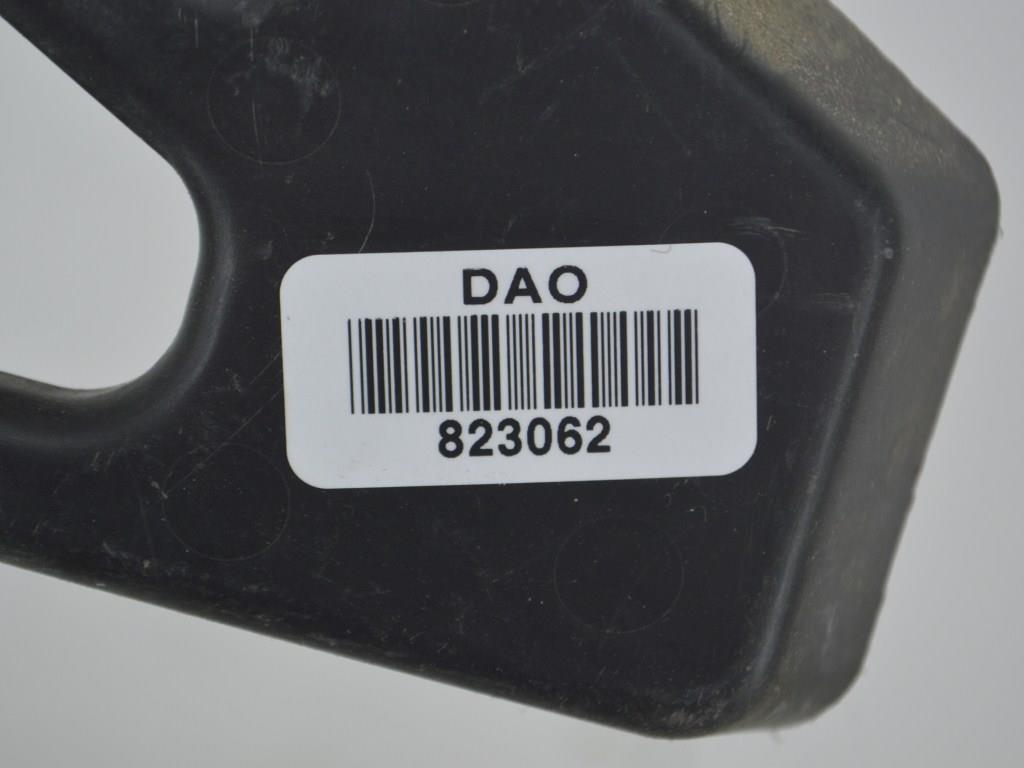 Кронштейн крепления бампера заднего