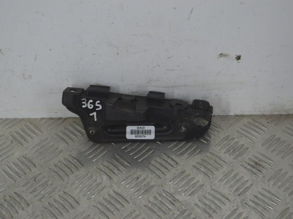 Кронштейн крепления бампера заднего Renault Megane 2 (2002-2008) 8200176035
