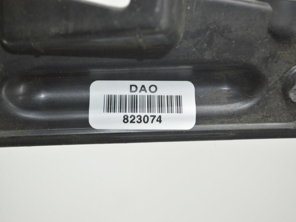 Кронштейн крепления бампера заднего Renault Megane 2 (2002-2008) 8200176035