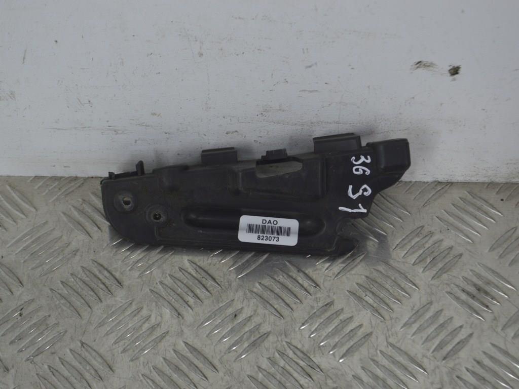 Кронштейн крепления бампера заднего Renault Megane 2 (2002-2008) 8200176036