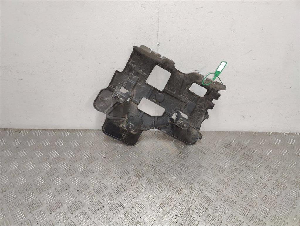 Кронштейн крепления бампера заднего