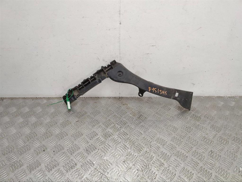 Кронштейн крепления бампера заднего