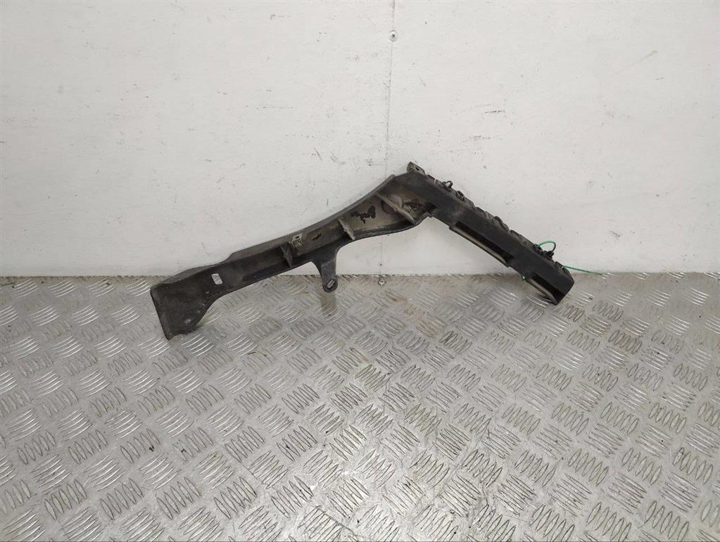 Кронштейн крепления бампера заднего