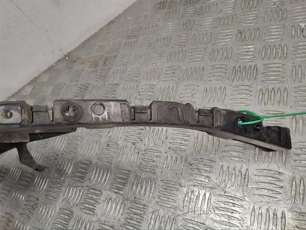 Кронштейн крепления бампера заднего