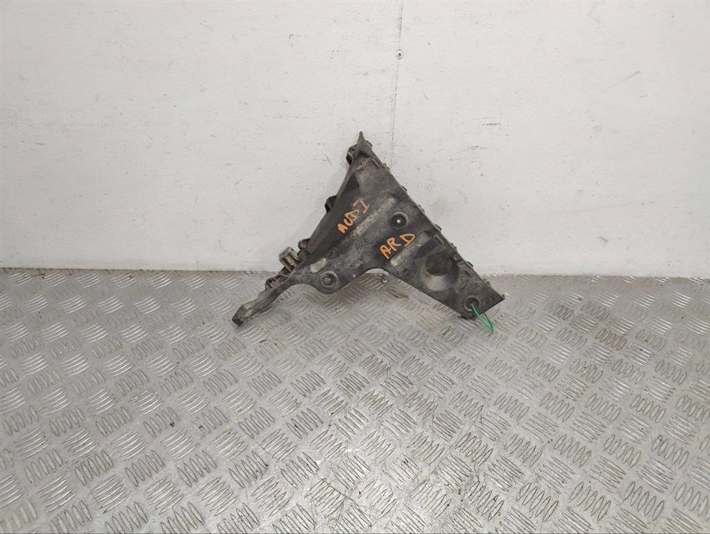 Кронштейн крепления бампера заднего