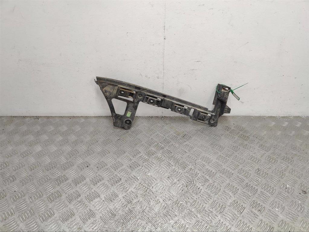 Кронштейн крепления бампера заднего